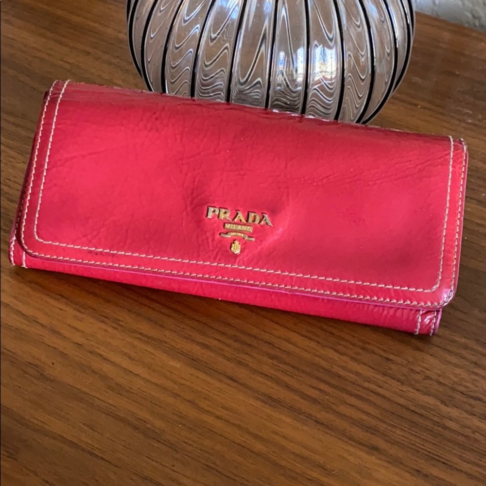100% AUTHENTIC VINTAGE PRADA WALLET